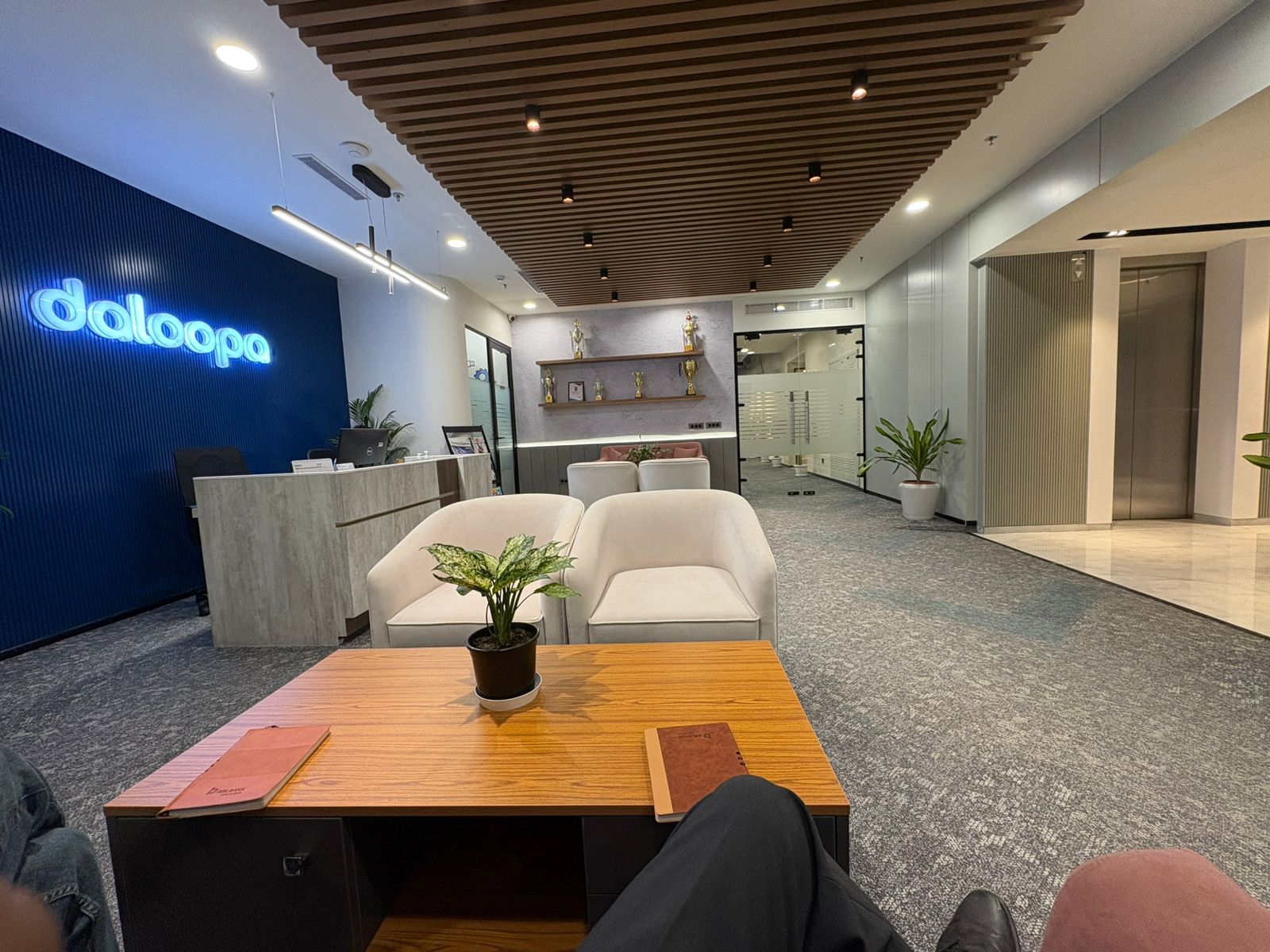 Global Green Interior Design Company Logo - Sustainable Design Experts